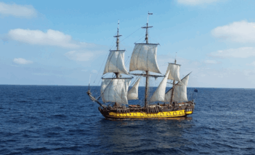 Shtandart Sets Course for the Tall Ships Races