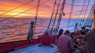Le Telegramme: “I want the ship to survive” : aboard the Shtandart, the pariah ship that continues to train sailors