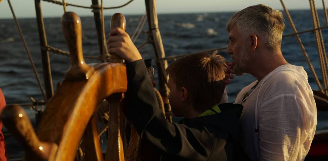 How A Replica Russian 18-Century Ship Exposed UK Border Chaos